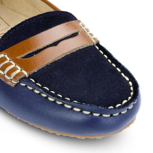 Suede Flip Leather Moccasin Bicolor Navy Beige - Assembly Artisans Co.,Ltd.