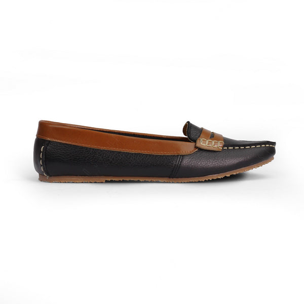 Classico Leather Moccasin Black Beige - Assembly Artisans Co.,Ltd.