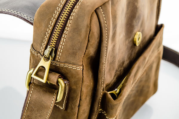 Brown Stone Messenger Leather Bag Twenty Six Square - Oil Nubuck - Assembly Artisans Co.,Ltd.