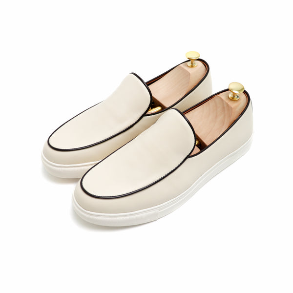 Bruges Belgian Slip On Off White - Assembly Artisans Co.,Ltd.