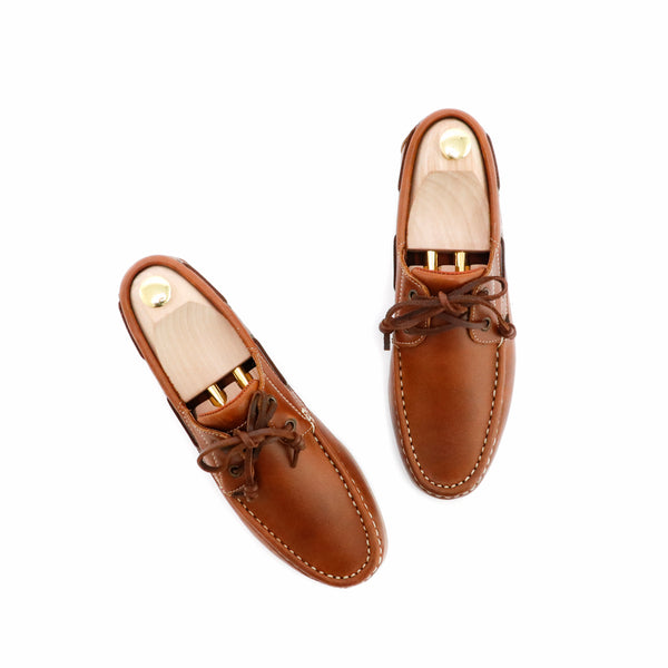 The Punter's Boat Shoes - Oil Leather Toffee Tan - Assembly Artisans Co.,Ltd.